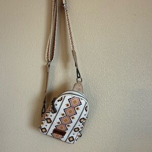 Wrangler White and Brown Embroidered Crossbody Bag